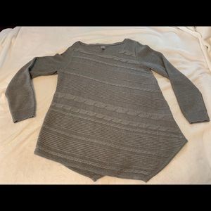 Gray sweater, angled bottom, very warm